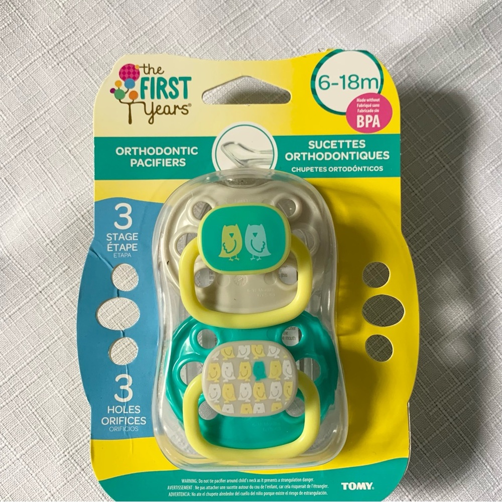 First Steps NWT Orthodontic Pacifiers 6-18 month